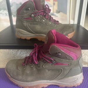 Columbia Newton Ridge Waterproof Hiking Sneakers